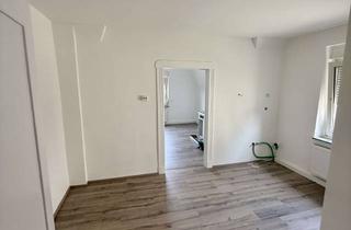 Wohnung mieten in Wermecker Weg, 58507 Lüdenscheid, Frisch renovierte 52 qm 3-Zim. Wohnung in Lüdenscheid mit Garten & Keller, Altbau mit tollem Blick