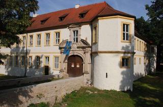 Wohnung mieten in Von-Seckendorff-Platz, 97539 Wonfurt, 5-Zi Wohnung im Schloss hell und großzügig und Homeoffice-geeignet