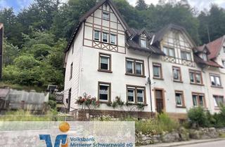 Haus kaufen in 78098 Triberg, Gepflegtes Reiheneckhaus am Stadtrand von Triberg – Natur pur inklusive!