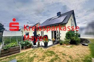Einfamilienhaus kaufen in 56637 Plaidt, Freistehendes Einfamilienhaus mit Garten, Garage & Photovoltaik