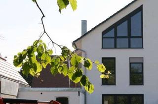 Haus mieten in 85757 Karlsfeld, Stilvolles Zuhause für Anspruchsvolle – DHH geh. Innenausstattung, EBK und großem Garten