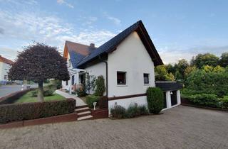 Anlageobjekt in 32609 Hüllhorst, Kapitalanlage: Vermietetes Zweifamilienhaus mit solider Rendite