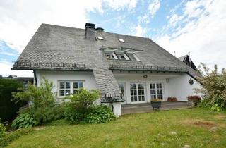 Haus kaufen in 59955 Winterberg, Winterberg - Exklusives Landhausdomizil mit Wellness-Oase: Indoor-Pool und Sauna - direkt am Skigebiet