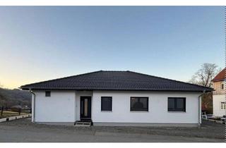 Haus kaufen in 34516 Vöhl, Vöhl-Oberorke - von PRIVAT - moderner KW40 Bungalow in Vöhl-Oberorke Bj 2022, 134qm, 5 Zi, sofort frei