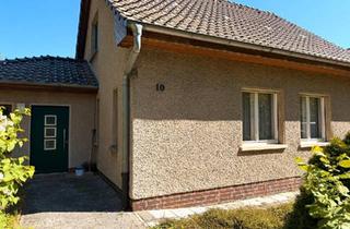 Einfamilienhaus kaufen in 16348 Wandlitz, Wandlitz - Sanierungsbedürftiges Einfamilienhaus mit Doppelgarage, Wandlitz