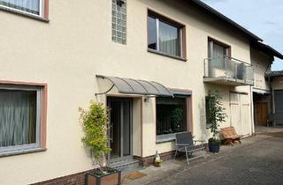 Einfamilienhaus kaufen in 55546 Hackenheim, Hackenheim - Charmantes EFH mit Scheune, großem Garten & Hof in ruhiger Lage