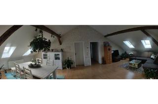 Wohnung kaufen in 50171 Kerpen, Kerpen - Charmante DG-Wohnung in historischem Gebäude
