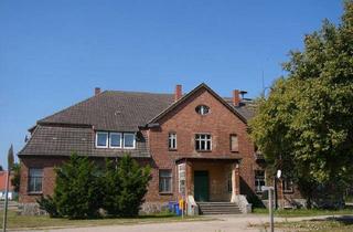 Haus kaufen in 17039 Wulkenzin, Wulkenzin - Ehemaliges Gutshaus auf einen 2703 m2 Grundstück