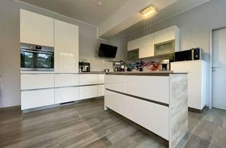 Wohnung kaufen in 57271 Hilchenbach, außergewöhnliche Eigentumswohnung mit vielseitigen Möglichkeiten