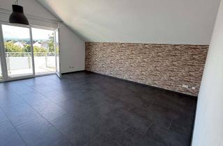 Loft kaufen in 76479 Steinmauern, Exklusive Dachgeschoss-Wohnung im Loftstil mit Schwarzwaldblick