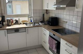 Wohnung mieten in Hahnsteig 22, 97252 Frickenhausen, Freundliche 4-Zimmer-DG-Wohnung mit Balkon und EBK in Frickenhausen am Main