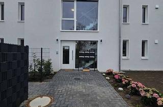 Wohnung mieten in Stolpmünder Straße 25, 25348 Glückstadt, NEUBAU Erstbezug 3-Zimmer-Wohnung inkl. Stellplatz mit Blick ins Grüne