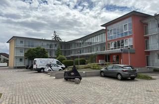 Wohnung mieten in Bernhard-Adelung-Straße 42, 65428 Rüsselsheim, Barrierefreie 2-Raum-Wohnung für Senioren mit Balkon in Rüsselsheim am Main