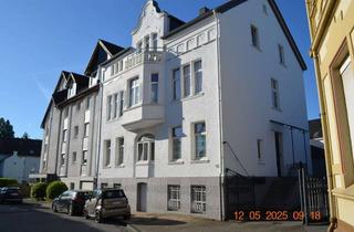 Wohnung mieten in Nahestraße 10, 42697 Ohligs-Aufderhöhe, Großzügige Altbauwohnung in bester Lage von Solingen-Ohligs