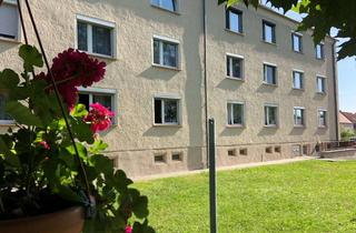 Wohnung mieten in Zeitzer Straße 33, 06712 Kretzschau, Frisch sanierte 3-Raum-Wohnung mit Einbauküche und ebenerdiger Dusche in Kretzschau