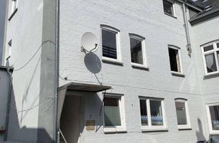 Wohnung mieten in St.-Nicolai-Str., 24340 Eckernförde, Eckernförde-Innenstadt: Die besondere 5 Zimmer Mietwohnung im 2.0G/DG. Auch WG geeignet. Frei 9/2025