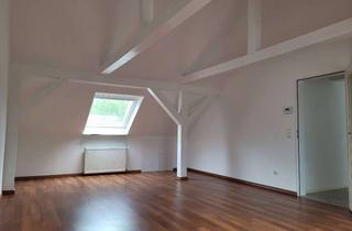Wohnung mieten in Boltestraße 47, 44894 Werne, Ab 01.09.25 -Schöne 60m² Dachgeschosswohnung: 3 Zimmer, Küche und Badezimmer