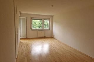 Wohnung mieten in Am Eisweiher, 76571 Gaggenau, Schöne 3-Zimmerwohnung mit Balkon in Gaggenau