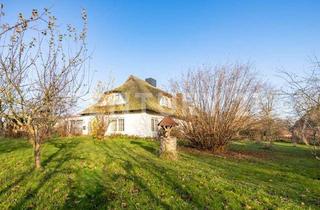 Haus kaufen in 24257 Köhn, Familienglück unter Reet