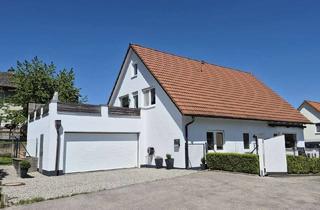 Einfamilienhaus kaufen in 86863 Langenneufnach, Hochwertiges, massives Einfamilienhaus mit Einliegerwohnung in verkehrsberuhigter Lage