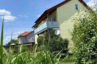 Haus kaufen in 92521 Schwarzenfeld, Gepflegtes Zweifamilienhaus in Schwarzenfeld
