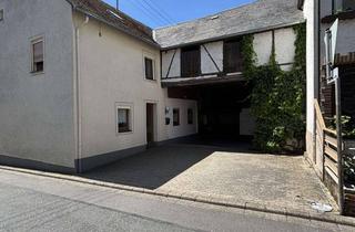 Haus mieten in 56761 Düngenheim, Gemütliche Wohnung im historischen Haus im Ortskern zu vermieten