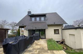 Haus mieten in 38729 Lutter, Freistehendes Einfamilienhaus mit Fußbodenheizung Einbauküche, Kamin und Doppelgarage zu vermieten.