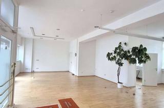 Büro zu mieten in Werléstr. 24, 42289 Heckinghausen, Großzügige, helle Bürofläche mit eigenem Eingang (3 Räume + Küche)