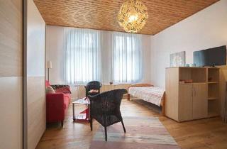 Immobilie mieten in 44799 Wiemelhausen/Brenschede, Möbliertes Zimmer mit Singleküche in schönem Altbau, Dusche halbe Treppe, Zweitwohnsitz für Beruf...