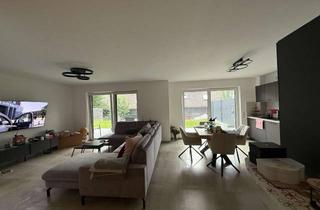 Wohnung mieten in Zum Körfergarten 13, 51503 Rösrath, Neuwertige Wohnung mit zwei Zimmern sowie Balkon und EBK in Rösrath