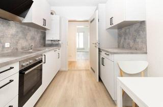 Wohnung mieten in 86167 Augsburg, WG-Suchende aufgepasst! Top renovierte 3 ZKB mit EBK