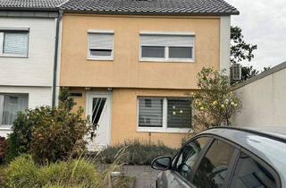 Einfamilienhaus kaufen in 41063 Mönchengladbach, Mönchengladbach - Reduziert! Solides Einfamilienhaus in schöner Lage von Mönchengladbach-Windberg mit Ausbaureserve