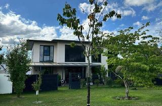 Einfamilienhaus kaufen in 78073 Bad Dürrheim, Bad Dürrheim - Exklusives Wohnen mit Weitblick - Charmantes Einfamilienhaus