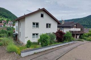 Haus kaufen in 73326 Deggingen, Deggingen - Gepflegtes und großzügiges 2-Familienhaus, 4 Garagen, von Privat