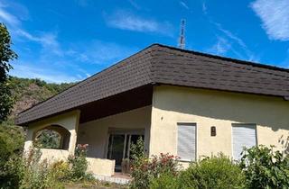 Einfamilienhaus kaufen in 56332 Dieblich, Dieblich - Freistehendes Einfamilienhaus mit großem Garten