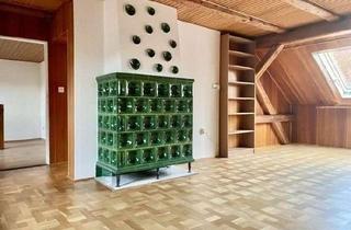 Wohnung kaufen in 91486 Uehlfeld, Sofort frei! Helle 2-Zimmer-DG-Wohnung mit ca 67,4 qm im 2.Obergeschoss in ruhiger Lage von Uehlfeld