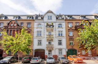 Wohnung kaufen in 60594 Sachsenhausen-Nord, PROVISIONSFREI! Charmante Familienwohnung für Altbauliebhaber mit Dachterrasse und Skyline-Blick im