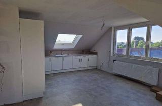 Wohnung mieten in Wasserturmallee 14, 68766 Hockenheim, Helle, neu renovierte Dachgeschosswohnung mit EBK und Aussicht auf den Wassertum