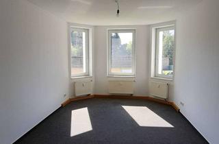 Wohnung mieten in Talstraße, 08496 Neumark, Zentral gelegene, sanierte 4-Zimmer-Wohnung im EG