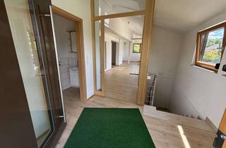 Wohnung mieten in Traubenweg 2/1, 72636 Frickenhausen, Geschmackvolle, modernisierte 3-Raum-Terrassenwohnung mit Balkon und EBK in Frickenhausen
