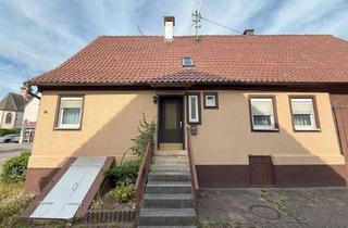 Einfamilienhaus kaufen in 75242 Neuhausen, Renovierungsbedürftiges Einfamilienhaus mit großzügiger Scheune und idyllischem Garten