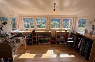 Einfamilienhaus kaufen in 75365 Calw, Wohnen im Grünen – charmantes Zuhause mit Blick ins Tal und Waldnähe