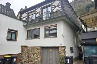 Reihenhaus kaufen in 55413 Niederheimbach, Niederheimbach - Charmantes Reihenhaus im Ortskern mit Garage