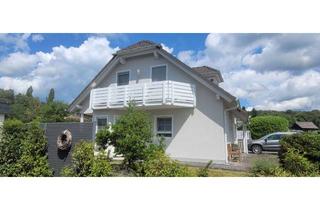 Einfamilienhaus kaufen in 53804 Much, Charmantes Einfamilienhaus mit Garage, Kamin und idyllischem Garten