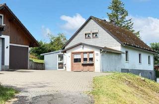 Haus kaufen in Auf Dem Laibach, 57319 Bad Berleburg, Natur und Weitblick - Haus mit Nebengebäude Bad Berleburg-Laibach
