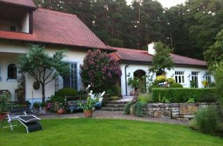 Villa kaufen in 96129 Strullendorf, Exklusive Landhausvilla mit traumhaftem Garten