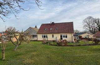 Einfamilienhaus kaufen in 17440 Krummin, Hübsches Einfamilienhaus mit großem Garten und 2 Ferienwohnungen in Krummin auf Usedom