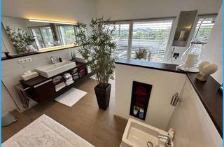 Villa kaufen in 94086 Bad Griesbach, DIPL.-Immowirt MAIER !! Perfekte und großzügige5***** VILLA in ruhiger Höhenlage mit Blick und ELW