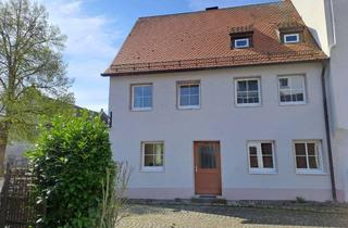 Haus mieten in Stadtmitte, 89423 Gundelfingen, Preiswertes, gepflegtes 5-Zimmer-Reihenendhaus mit EBK in Gundelfingen Gundelfingen an der Donau