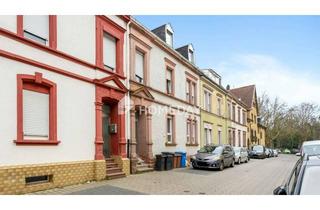 Wohnung kaufen in 66953 Stadtmitte, 4-Zimmer-Dachgeschosswohnung mit Weitblick und in begehrter Lage